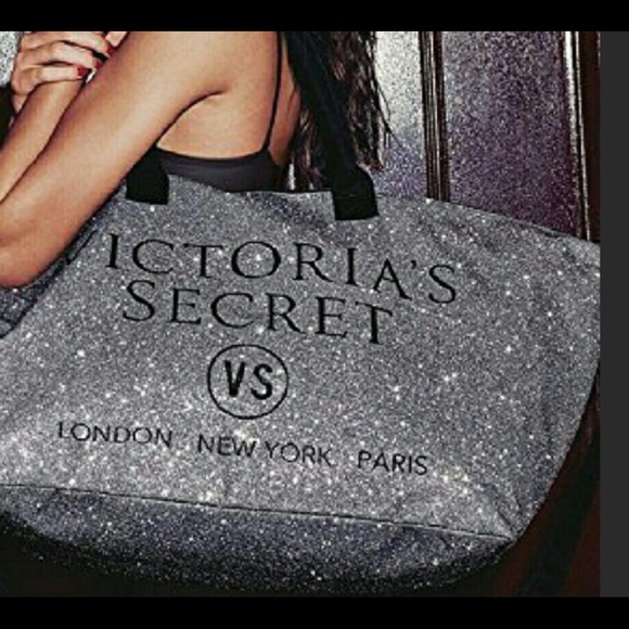 NEW Victoria's secret silver and black duffel bag - Picture 2 of 6